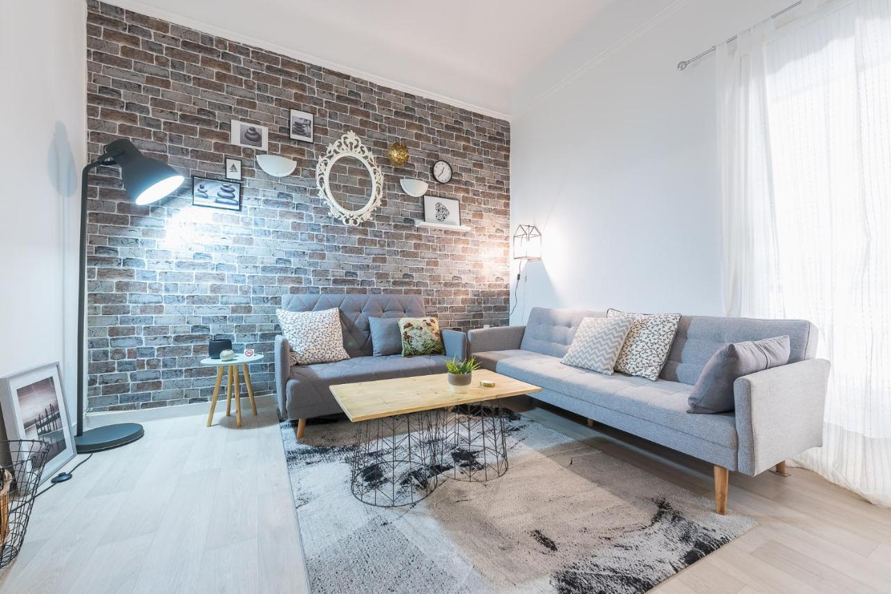 Lovely 1 Bedroom Apartment In Афины Экстерьер фото