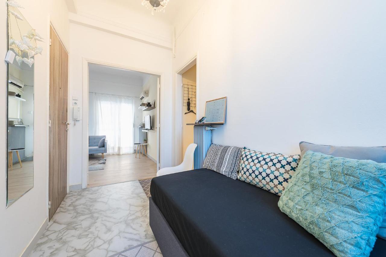 Lovely 1 Bedroom Apartment In Афины Экстерьер фото